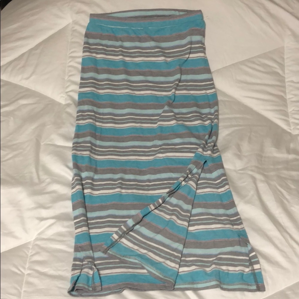 Old navy maxi skirt